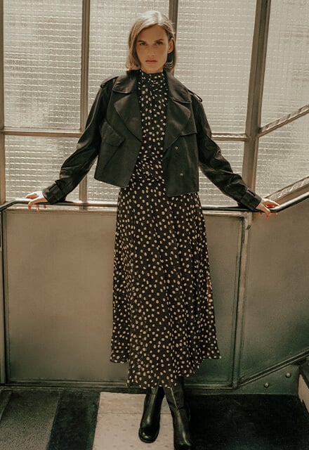 Lange rok met hoge taille en bruine stippenprint