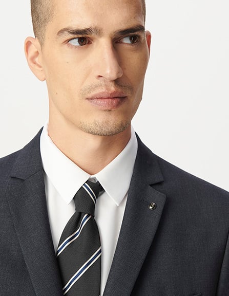 Marineblaues Herrensakko