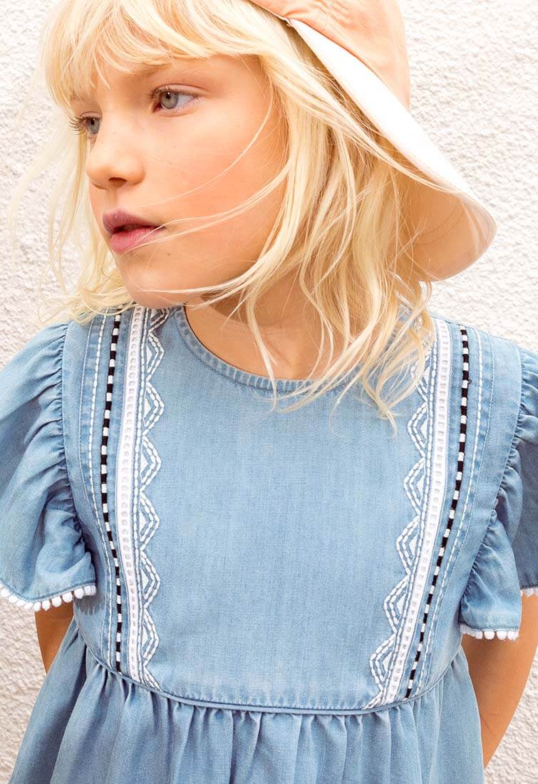 Tee Shirt brodé manches courtes à volants bleus ikks kid fille