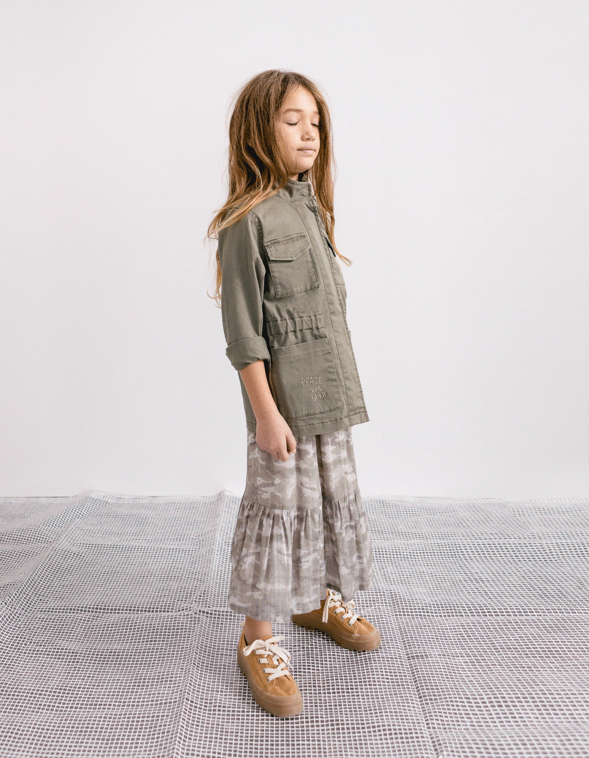 Girls' khaki safari jacket with XL embroidered back