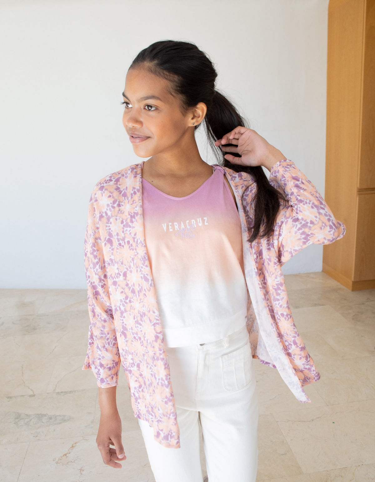 Girls’ violet psychedelic flower print kimono