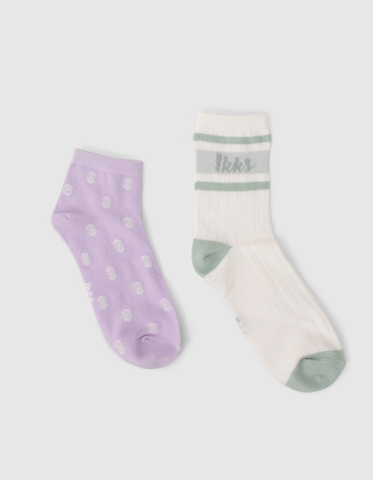 Chaussettes parme et blanches fille