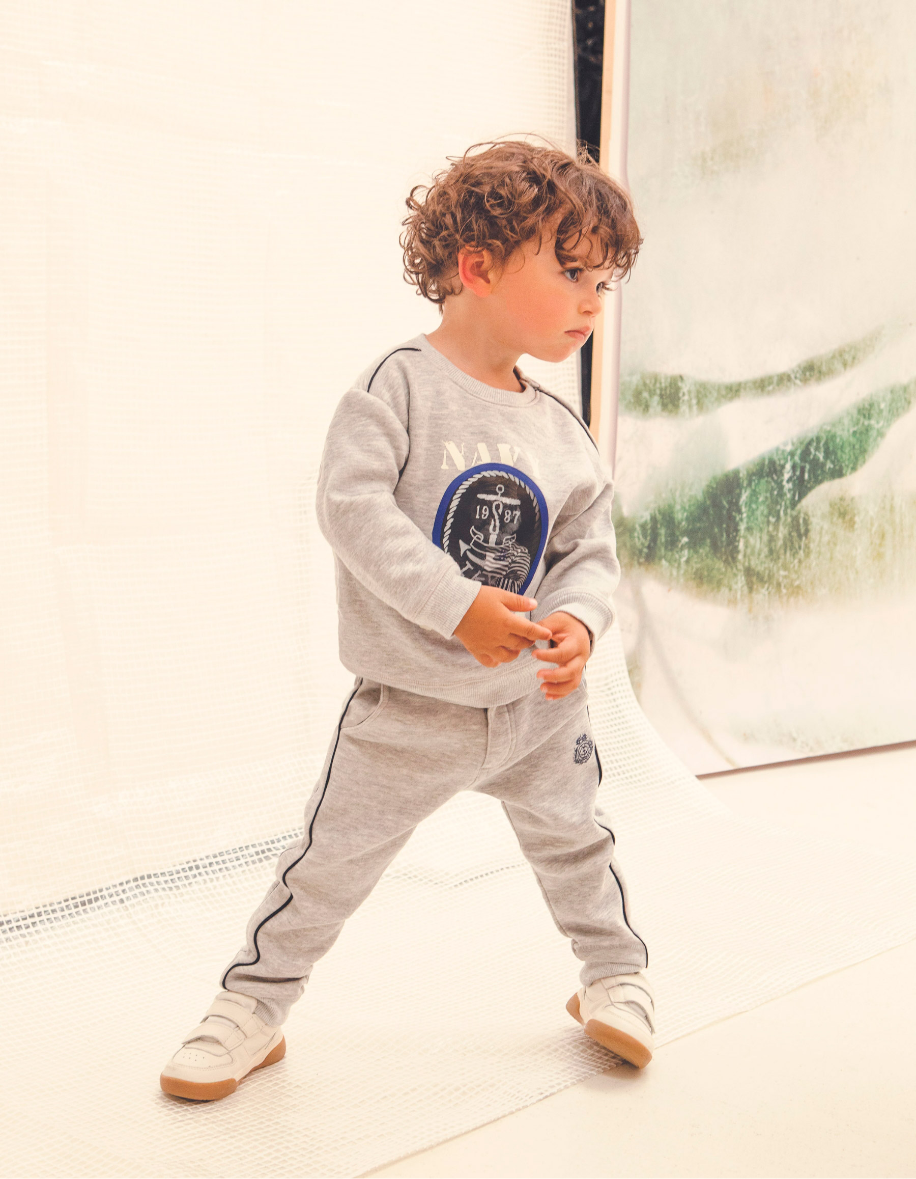 Jogging gris avec biais latéraux bébé garçon 