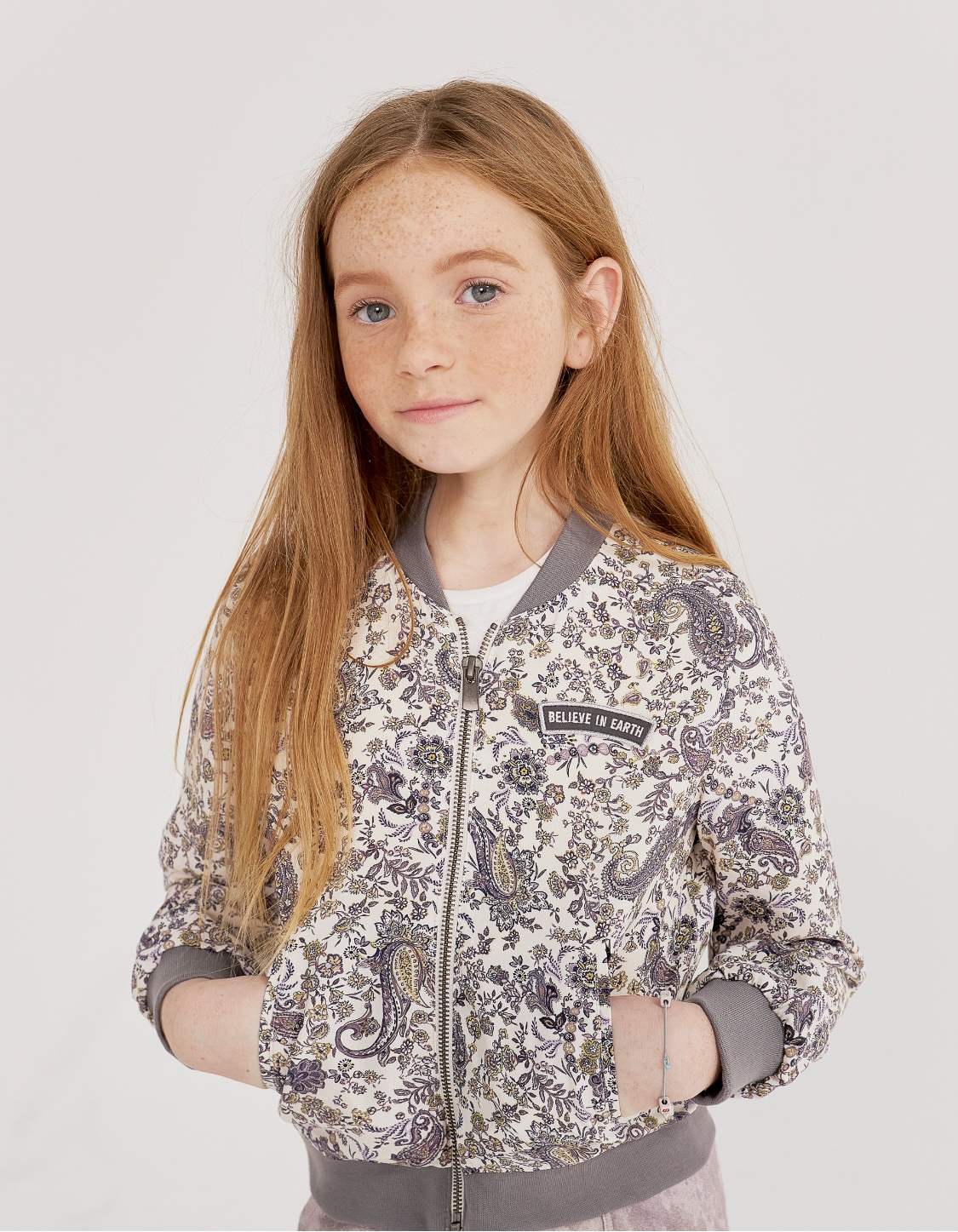 Girls’ ecru paisley print Ecovero® bomber jacket