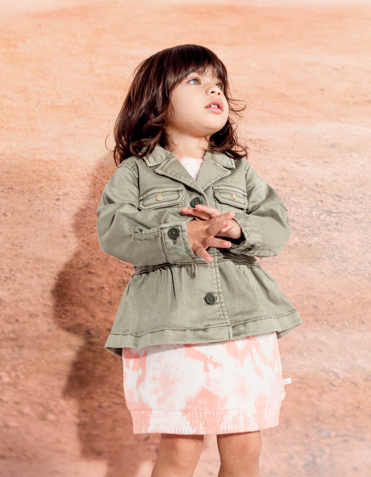 Baby girls' khaki safari jacket with gold slogan on back