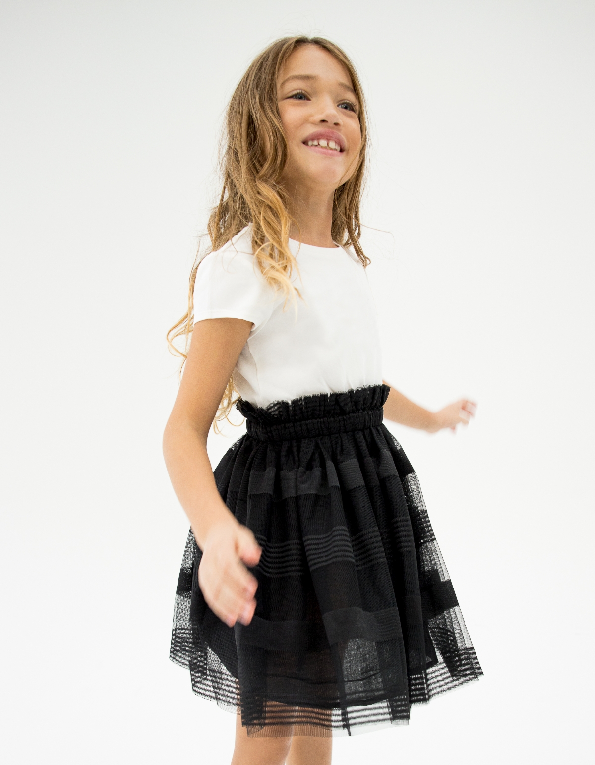 Robe noire bi-matière avec jupon tulle fille