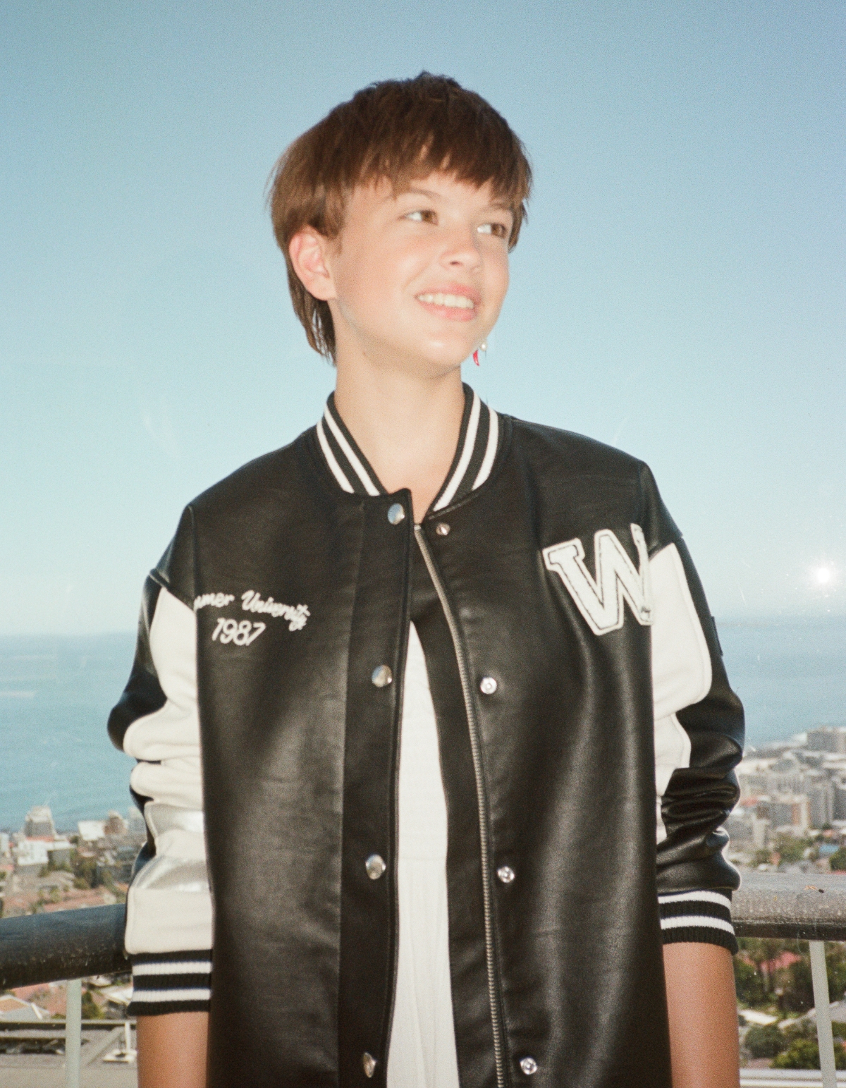 Blouson teddy noir et blanc bi-matière
